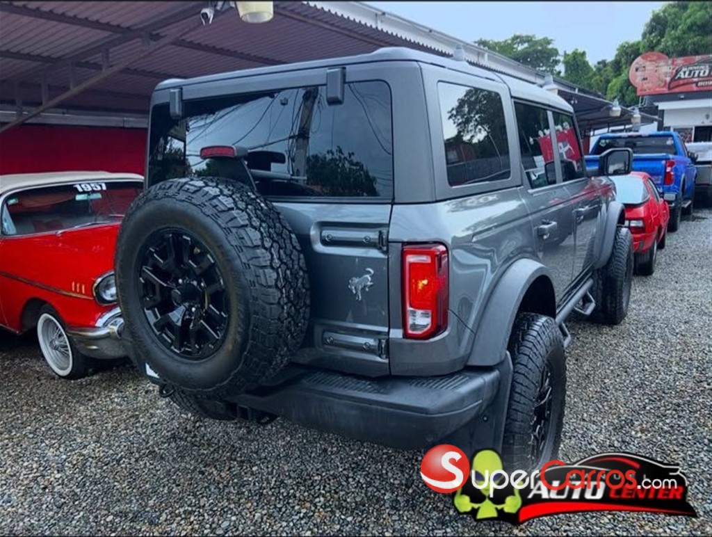 2022 Ford Bronco BLACK DIAMOND — foto 8 / 12