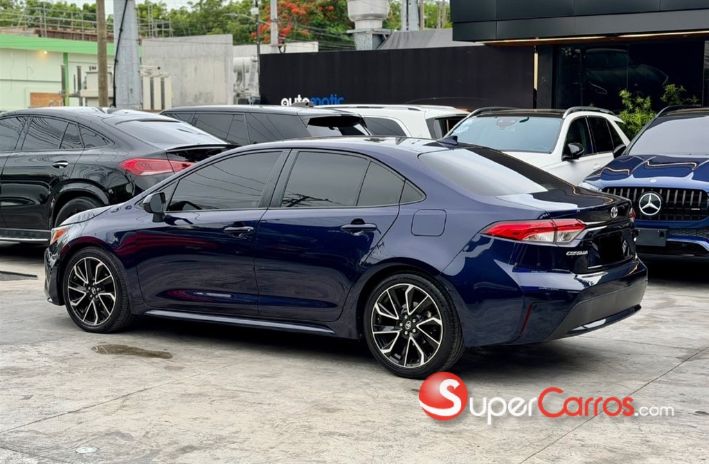 2020 Toyota Corolla LE — foto 4 / 9
