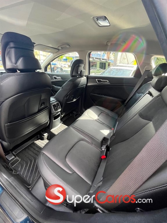 2025 Kia Sportage Luxury — foto 5 / 12
