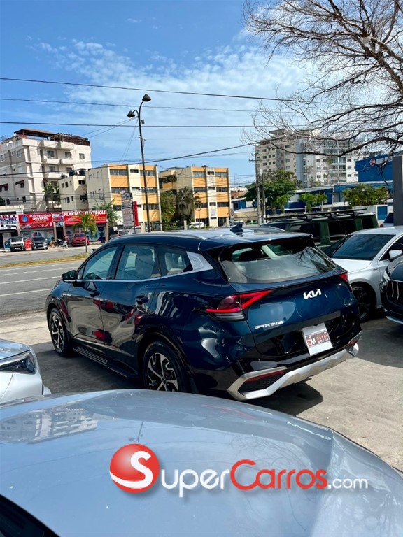 2025 Kia Sportage Luxury — foto 10 / 12