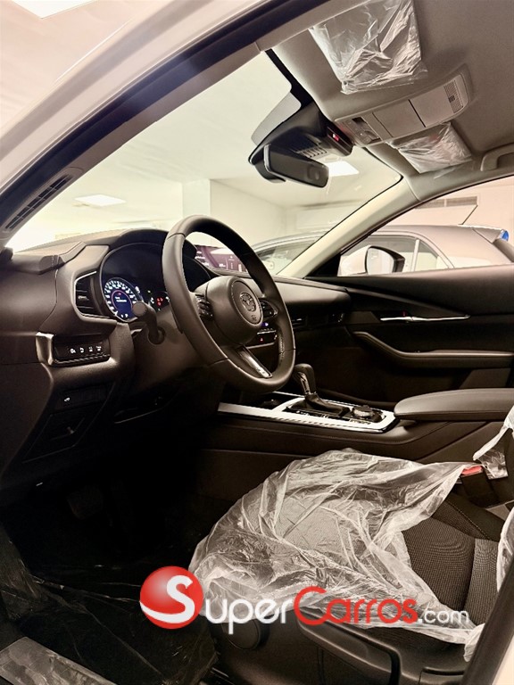 2027 Mazda CX-30 GT — foto 6 / 12
