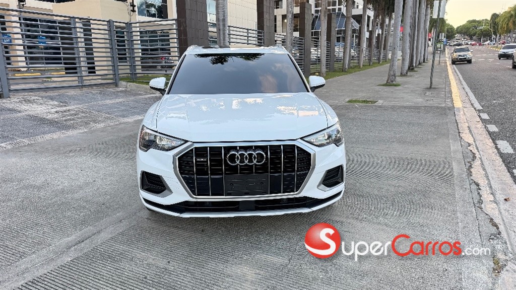 2021 Audi Q3 2.0 Quattro — foto 2 / 9