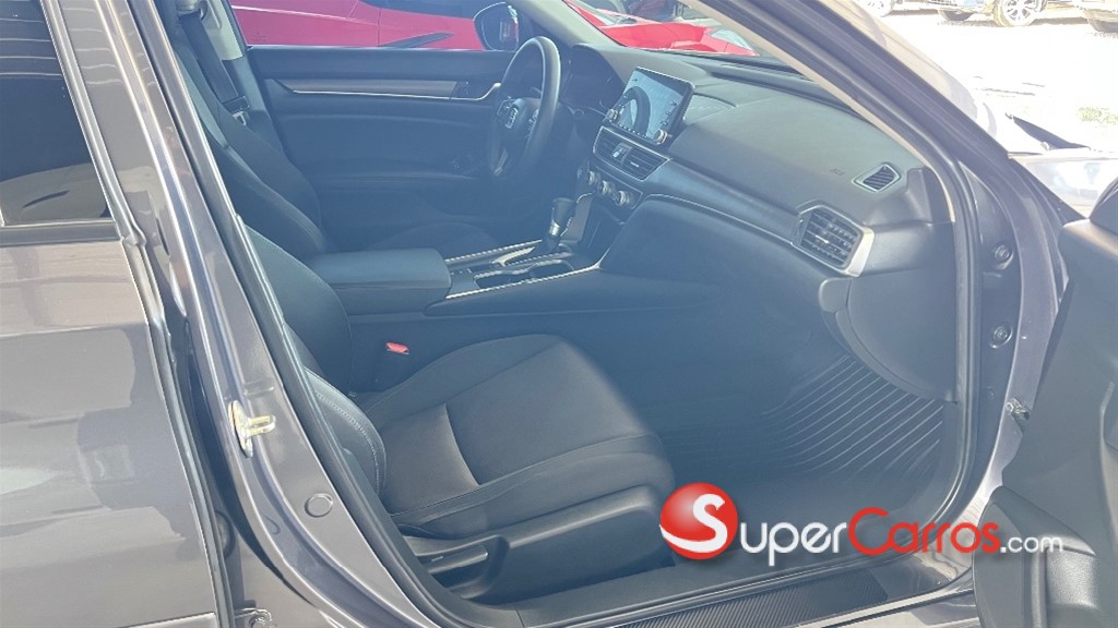 2020 Honda Accord LX — foto 7 / 9