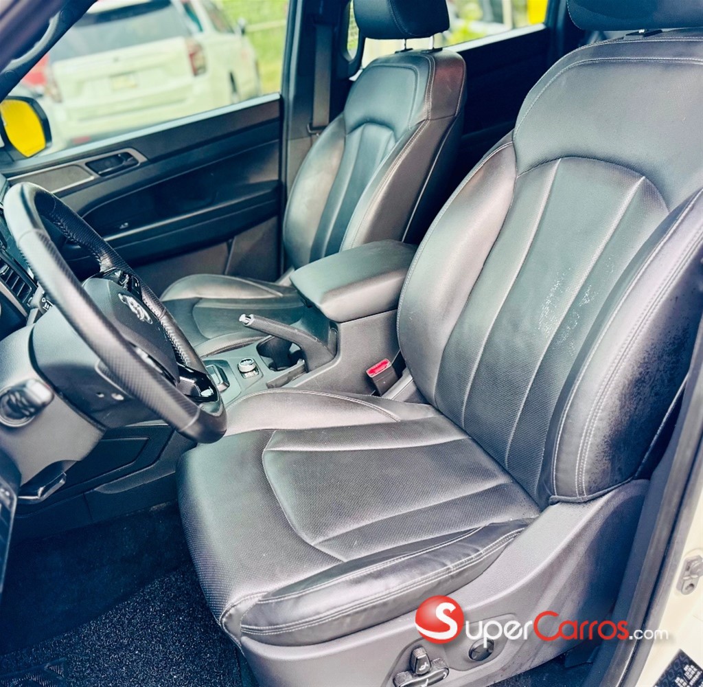 2022 SsangYong Rexton Sport — foto 8 / 10