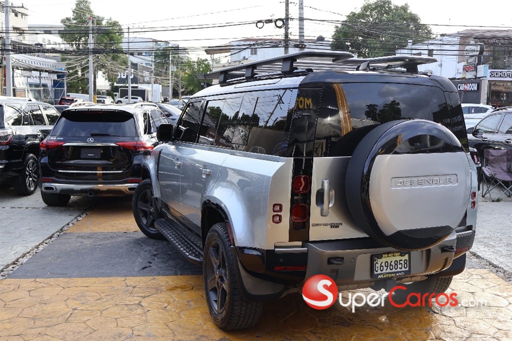 2023 Land Rover Defender 110 SE — foto 2 / 10
