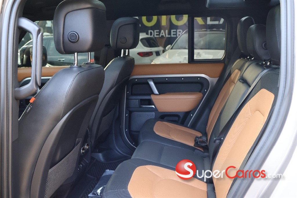 2023 Land Rover Defender 110 SE — foto 8 / 10