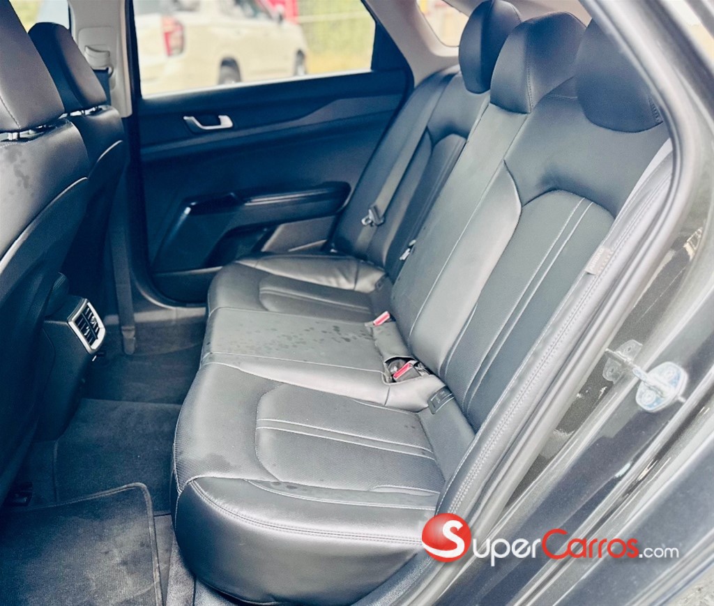 2022 Kia K-5 Prestige — foto 10 / 11