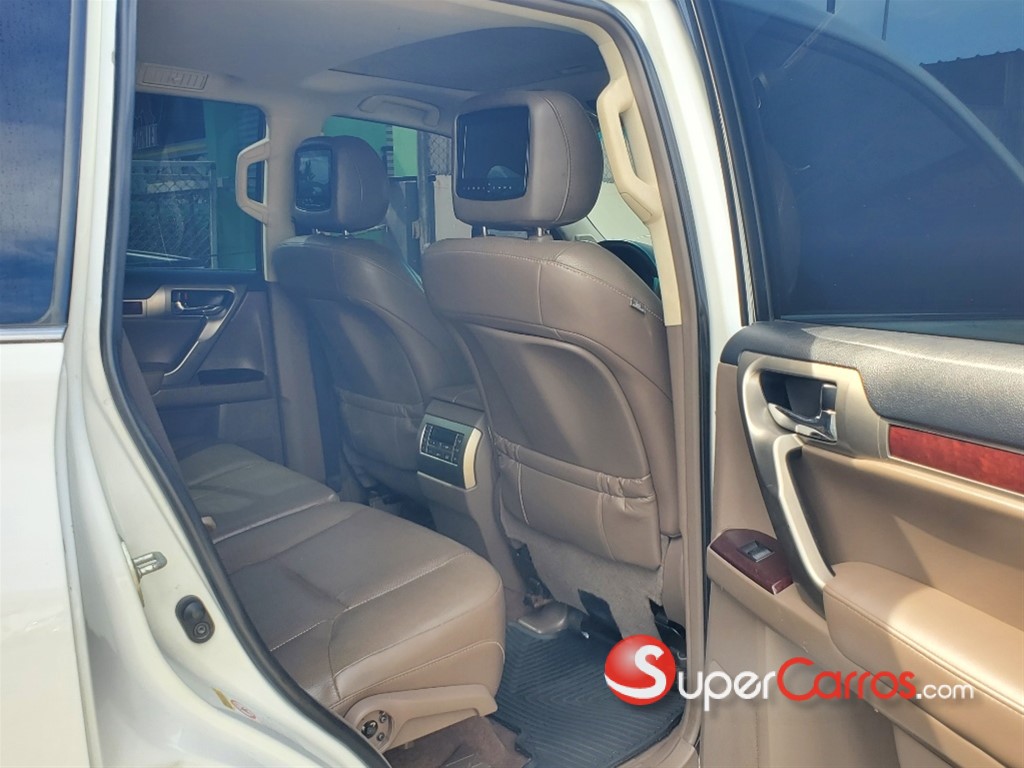 2016 Lexus GX 460 — foto 5 / 12