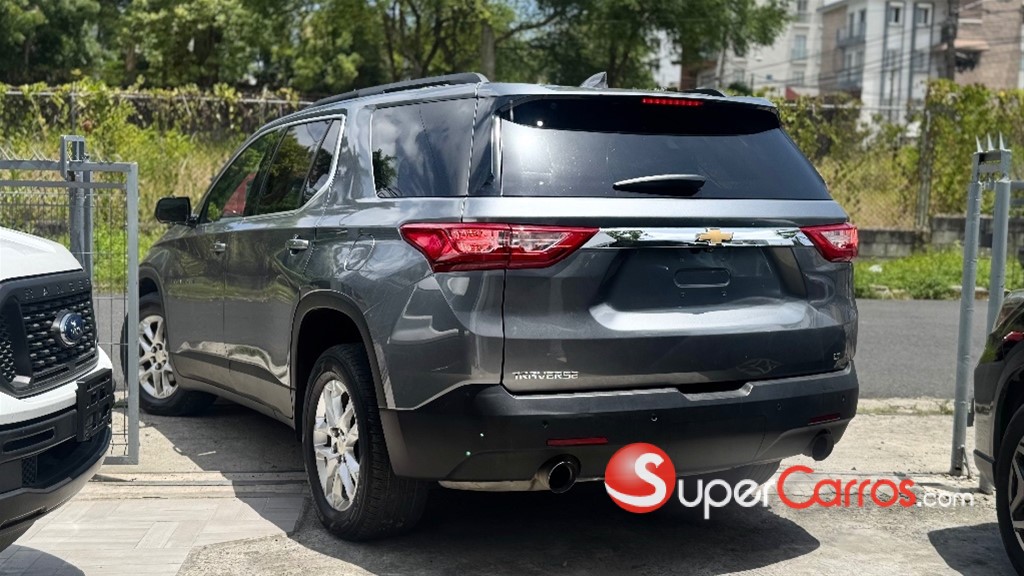 2020 Chevrolet Traverse LT — foto 3 / 8