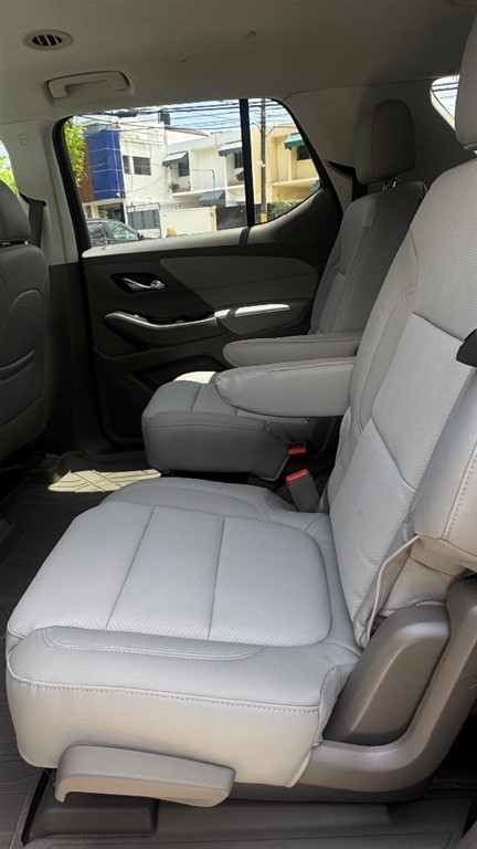 2020 Chevrolet Traverse LT — foto 7 / 8