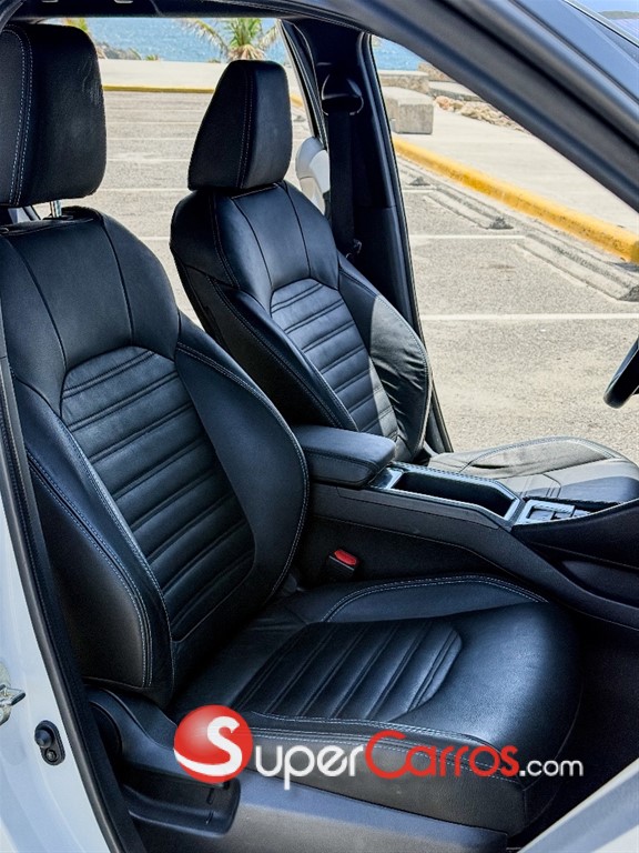 2024 Toyota Yaris Cross Hibrido Limited — foto 3 / 11