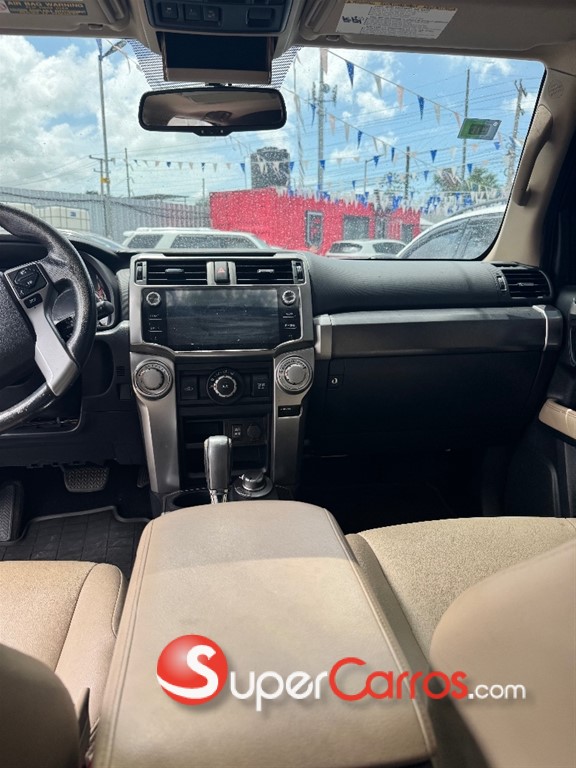 2016 Toyota 4 Runner Limited — foto 5 / 10