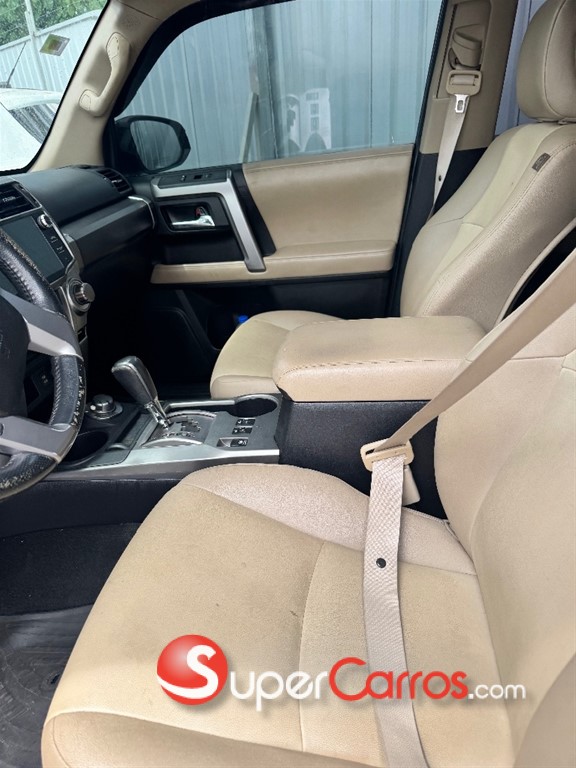 2016 Toyota 4 Runner Limited — foto 7 / 10