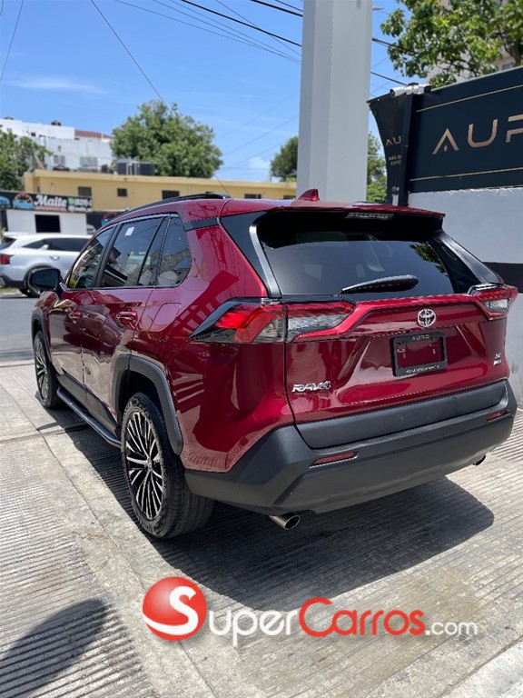 2021 Toyota RAV4 LE PLUS — foto 4 / 12
