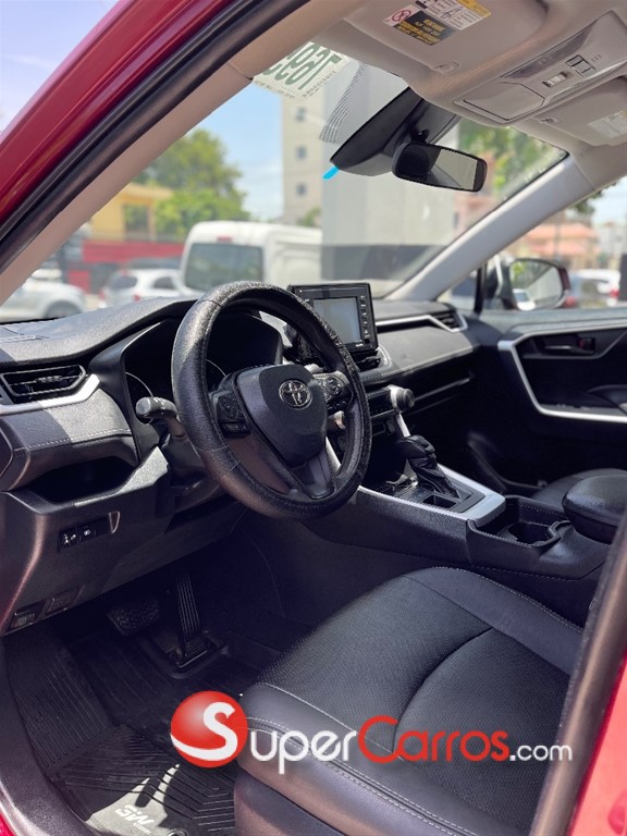 2021 Toyota RAV4 LE PLUS — foto 7 / 12