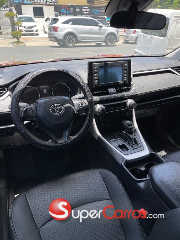 2021 Toyota RAV4 LE PLUS — foto 9 / 12