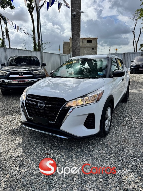 2023 Nissan Kicks