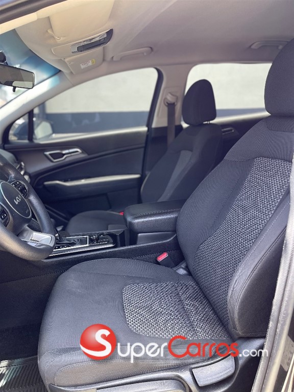 2023 Kia Sportage Luxury — foto 8 / 12