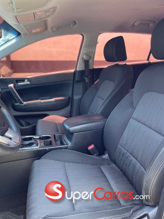 2021 Kia Sportage LX — foto 7 / 12