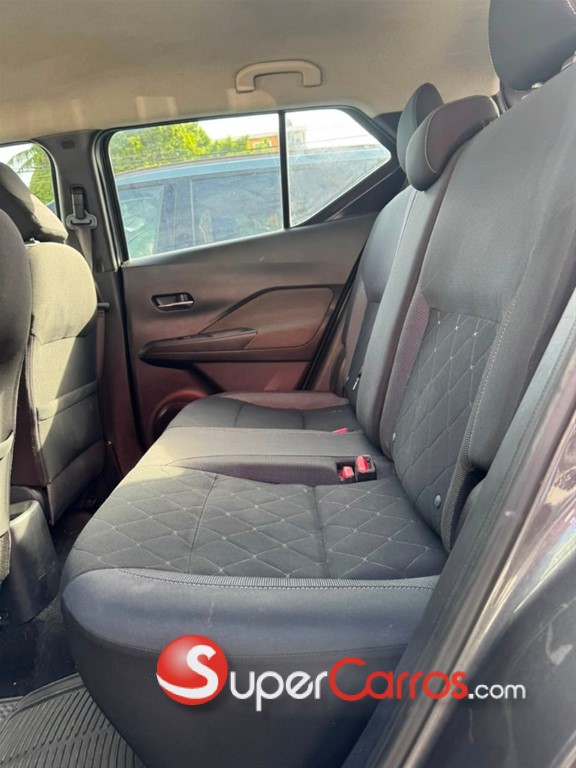 2019 Nissan Kicks — foto 4 / 10