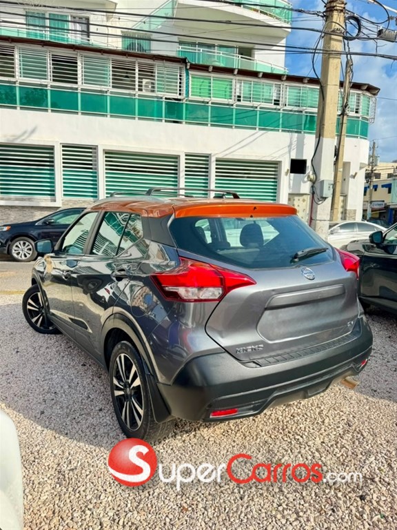 2019 Nissan Kicks — foto 9 / 10