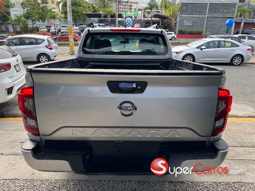 2021 Nissan Navara XE — foto 5 / 10