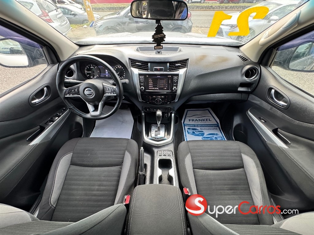 2021 Nissan Navara XE — foto 8 / 10
