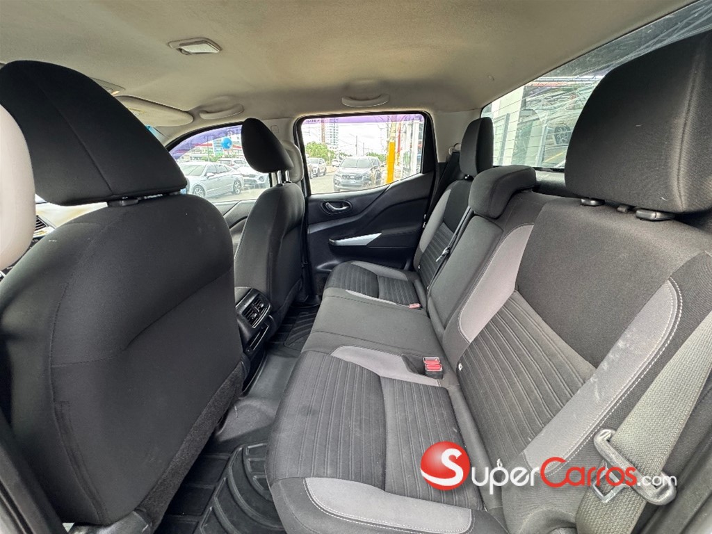 2021 Nissan Navara XE — foto 9 / 10
