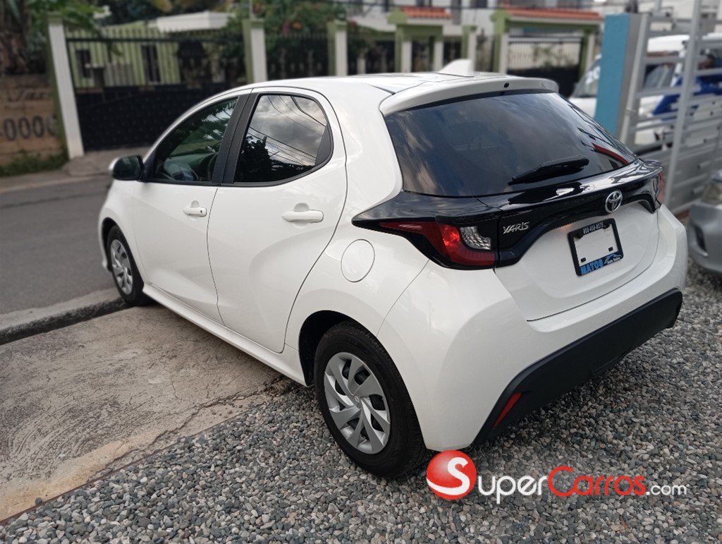 2021 Toyota Yaris — foto 4 / 11