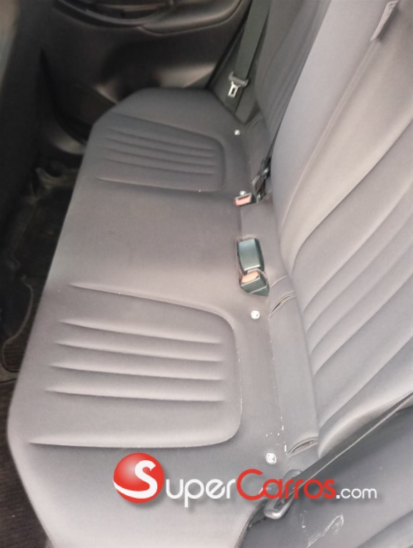 2021 Toyota Yaris — foto 8 / 11
