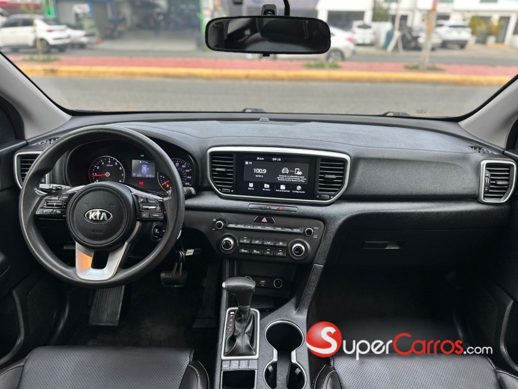 2022 Kia Sportage LX — foto 2 / 12