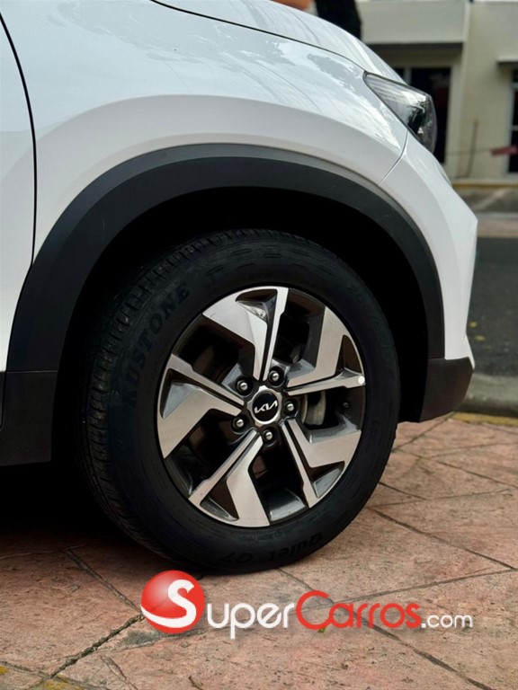2023 Kia Sonet — foto 5 / 12