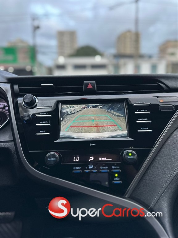 2020 Toyota Camry SE — foto 4 / 12