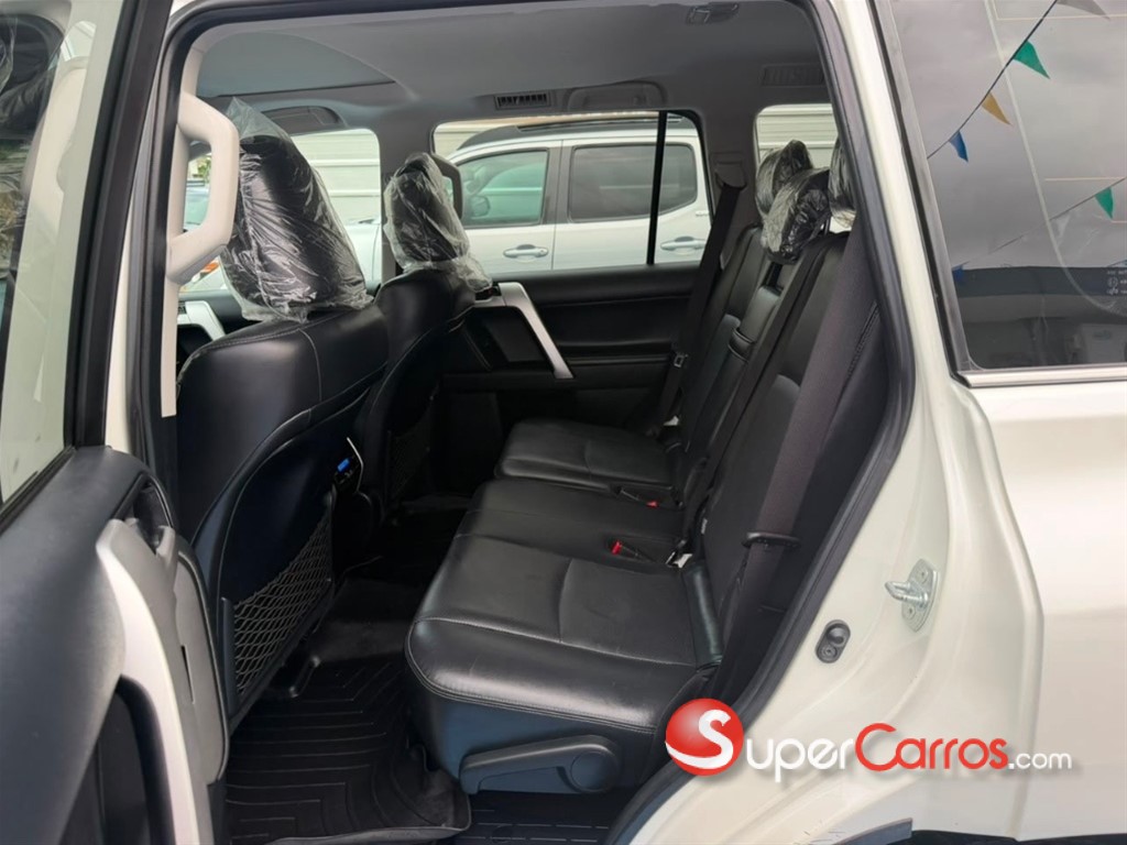 2019 Toyota Land Cruiser Prado VXL — foto 8 / 12