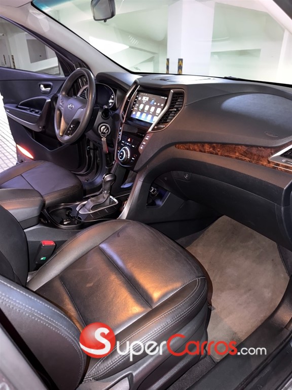 2017 Hyundai Santa Fe — foto 4 / 12