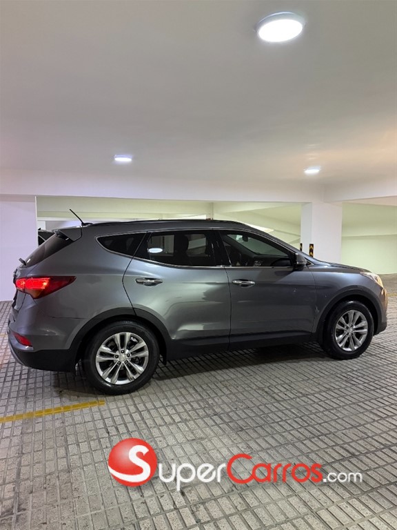 2017 Hyundai Santa Fe — foto 5 / 12