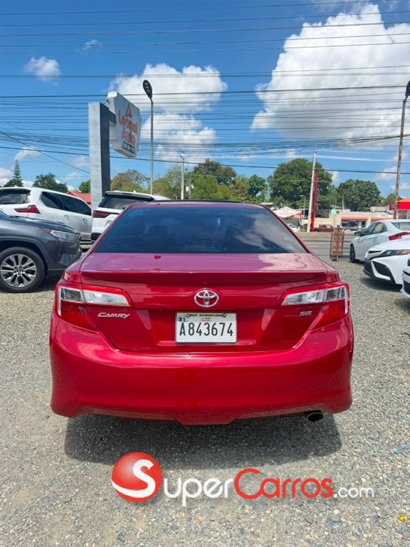 2014 Toyota Camry SE — foto 7 / 7