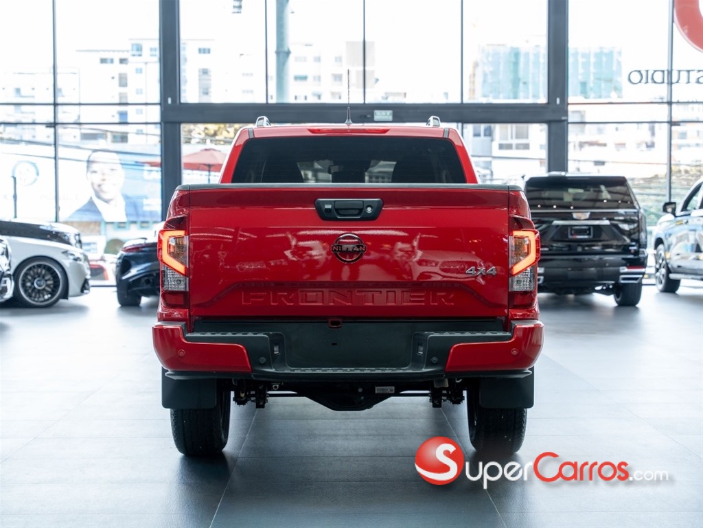 2026 Nissan Frontier Pro-4X — foto 10 / 12