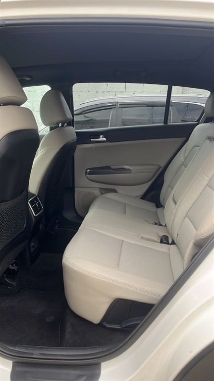2020 Kia Sportage S — foto 7 / 10