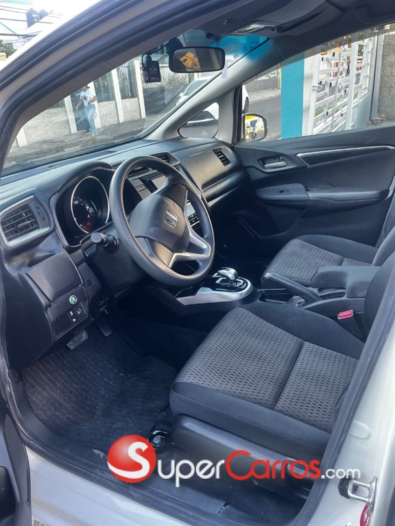 2020 Honda Fit Hybrid — foto 8 / 10