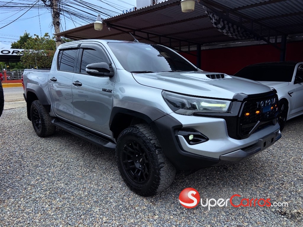 2016 Toyota Hilux — foto 9 / 12