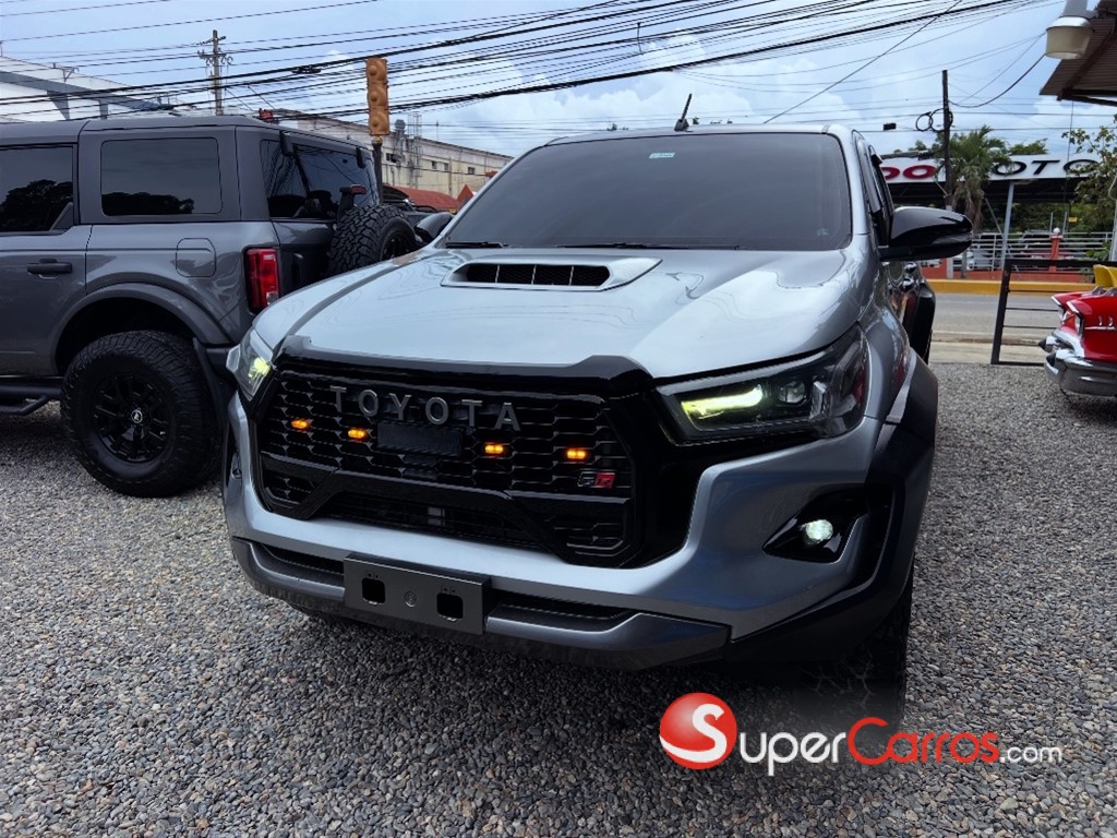 2016 Toyota Hilux — foto 12 / 12