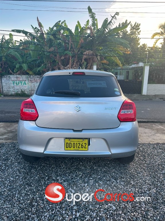 2020 Suzuki Swift GL+ — foto 4 / 9