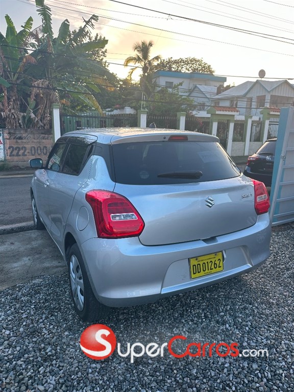 2020 Suzuki Swift GL+ — foto 6 / 9