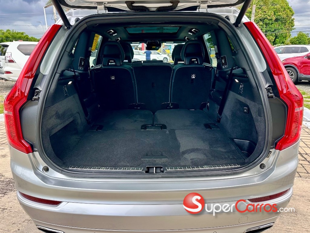 2020 Volvo XC90 Momentum T6 — foto 11 / 12