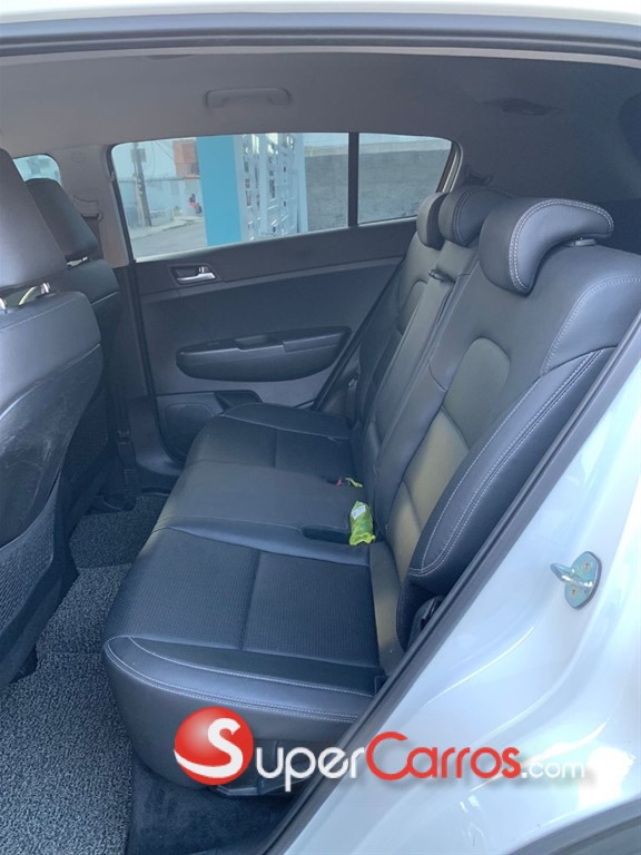 2022 Kia Sportage CRDI — foto 8 / 10