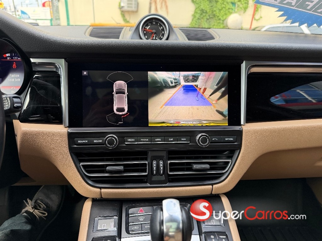 2020 Porsche Macan — foto 9 / 12