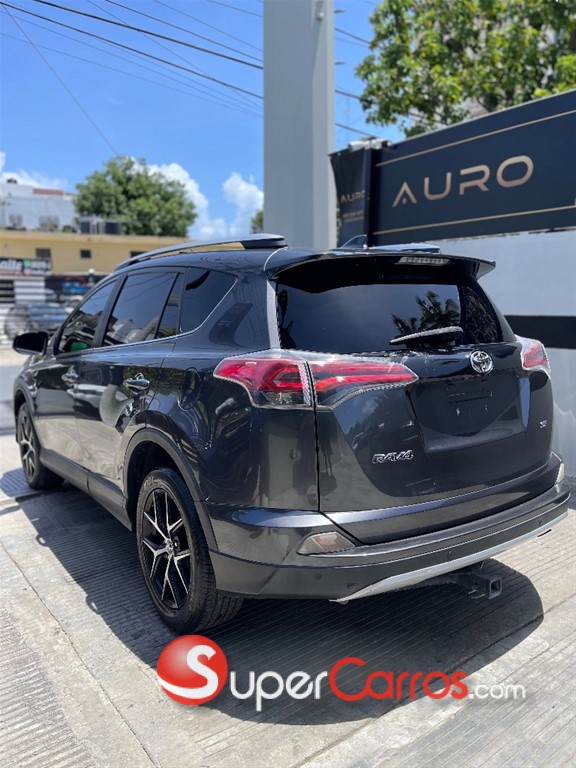 2016 Toyota RAV4 SE — foto 4 / 5