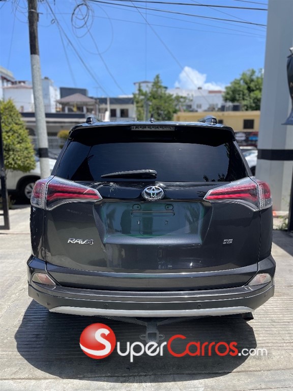 2016 Toyota RAV4 SE — foto 5 / 5