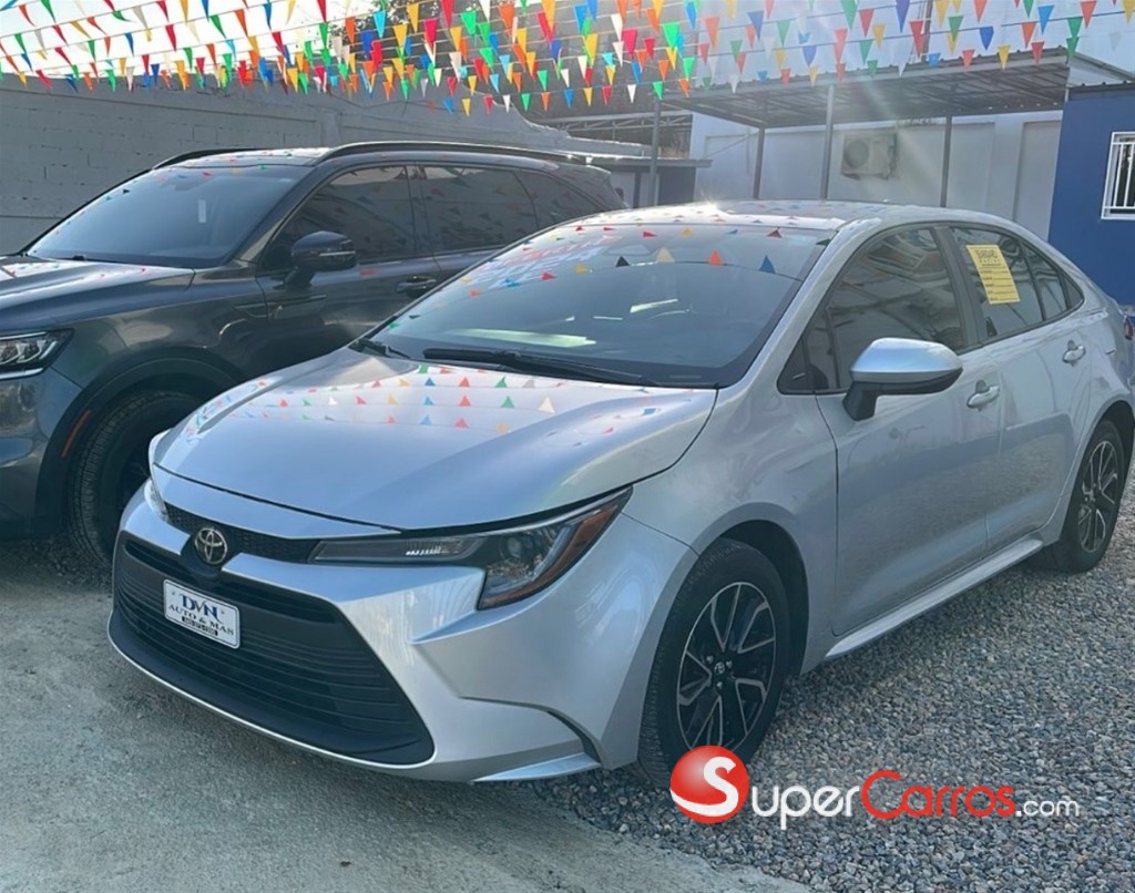 2024 Toyota Corolla LE — foto 2 / 11
